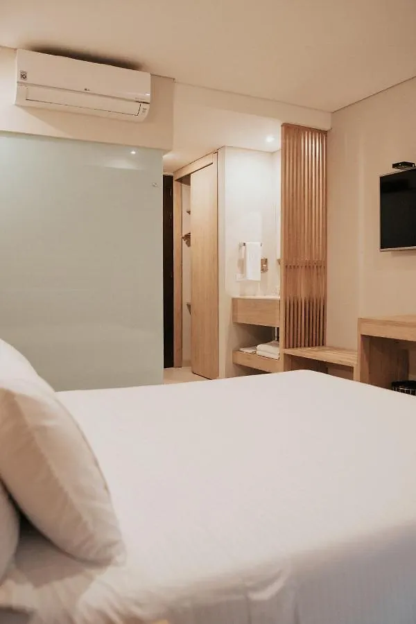 Hotel Dix Medellín Kolumbien