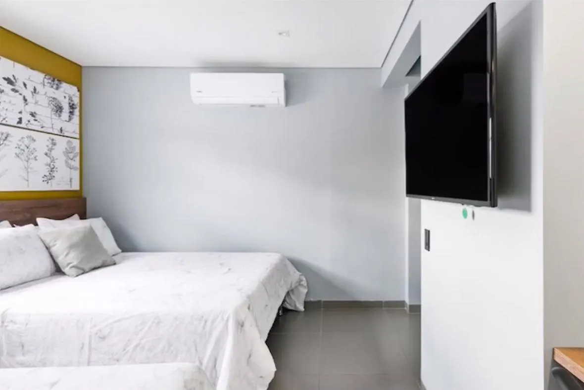 Hotel Dix Medellín 4*,