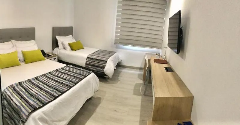 Hotel Dix Medellín 4*,